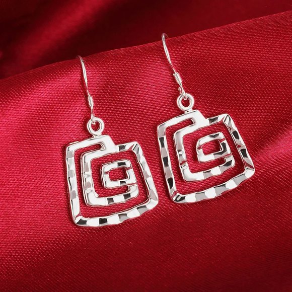 Gorgeous Sterling Silver Square Geometric Hanging Earrings - Picture 3 of 8